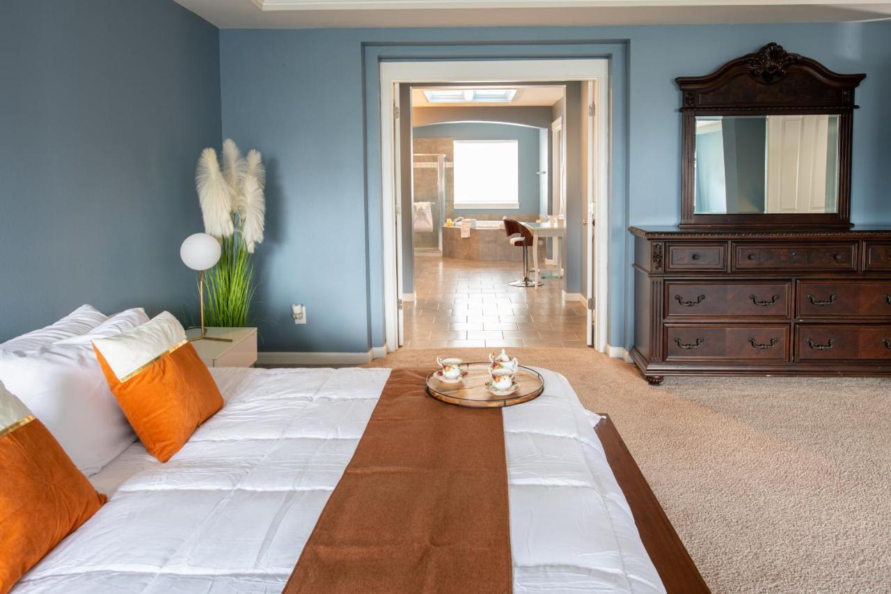 Utopia Luxury Stay Puyallup Bagian luar foto